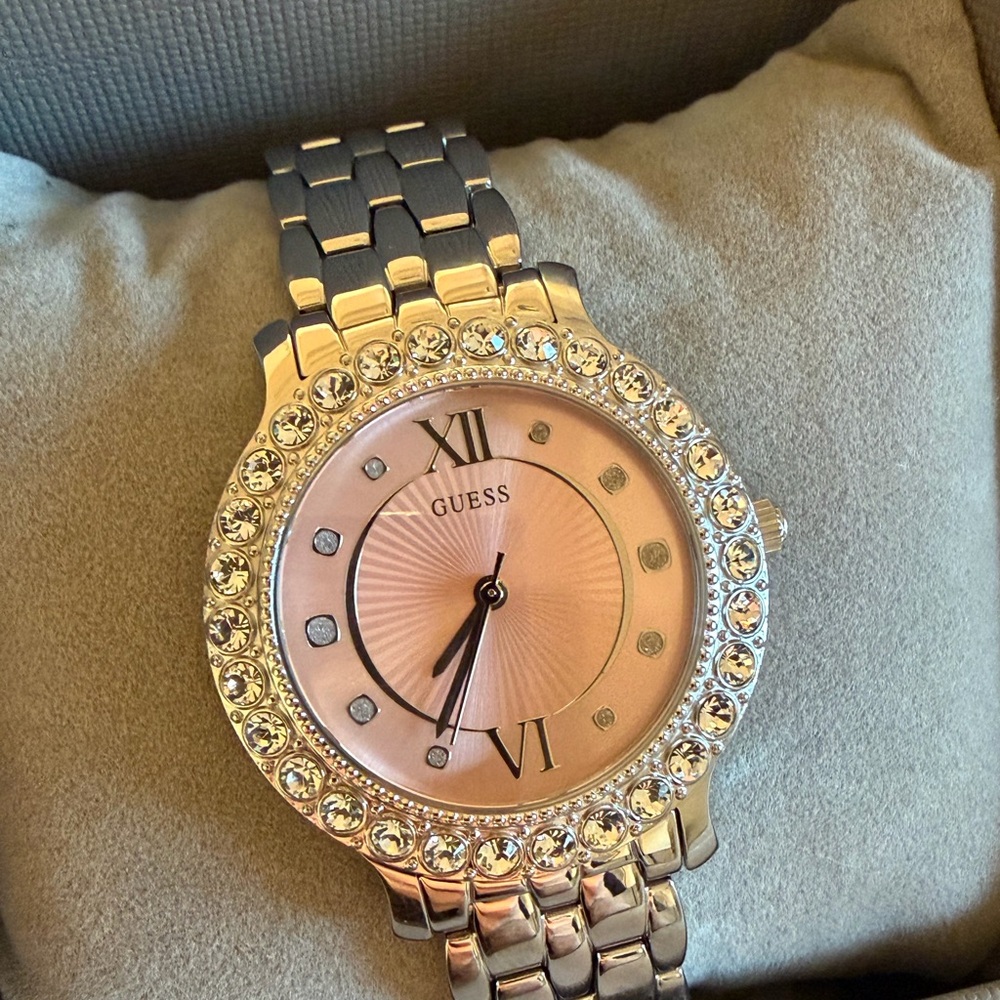 GUESS Silver Tone Bracelet Watch Pink Crystal Bezel Stainless Steel Women’s - Picture 8 of 11
